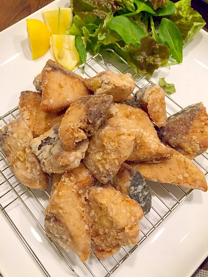 Snapdishの料理写真:天然ブリの竜田揚げ🐟✨|まみりんごさん