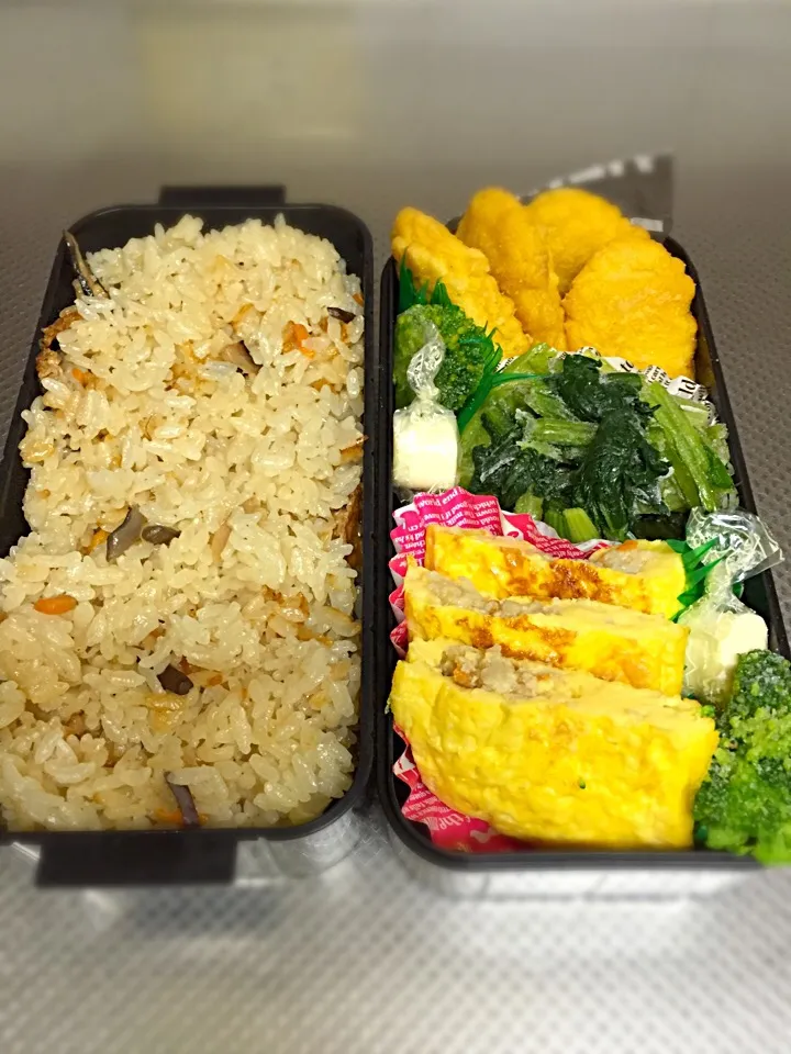 高校生男子（炊き込みご飯）弁当🍄|じゅごんさん