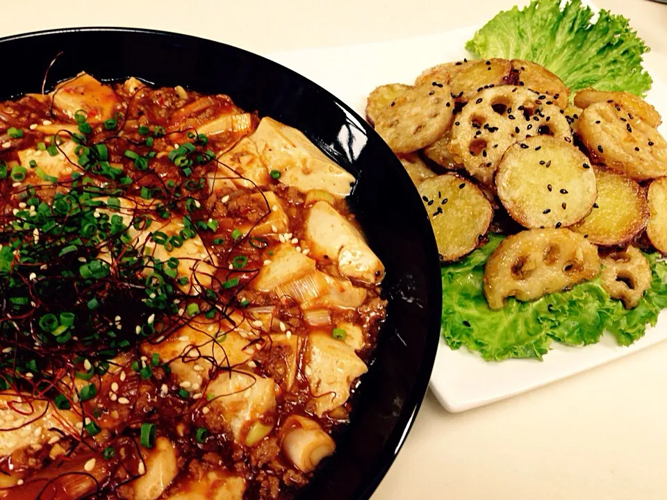 夕方から急遽仕事になったので、急いでお夕飯の支度〜豆板醤甜麺醤豆豉醬でガツンと辛い麻婆豆腐とデパ地下風根菜の酢豚風〜|まめりんさん