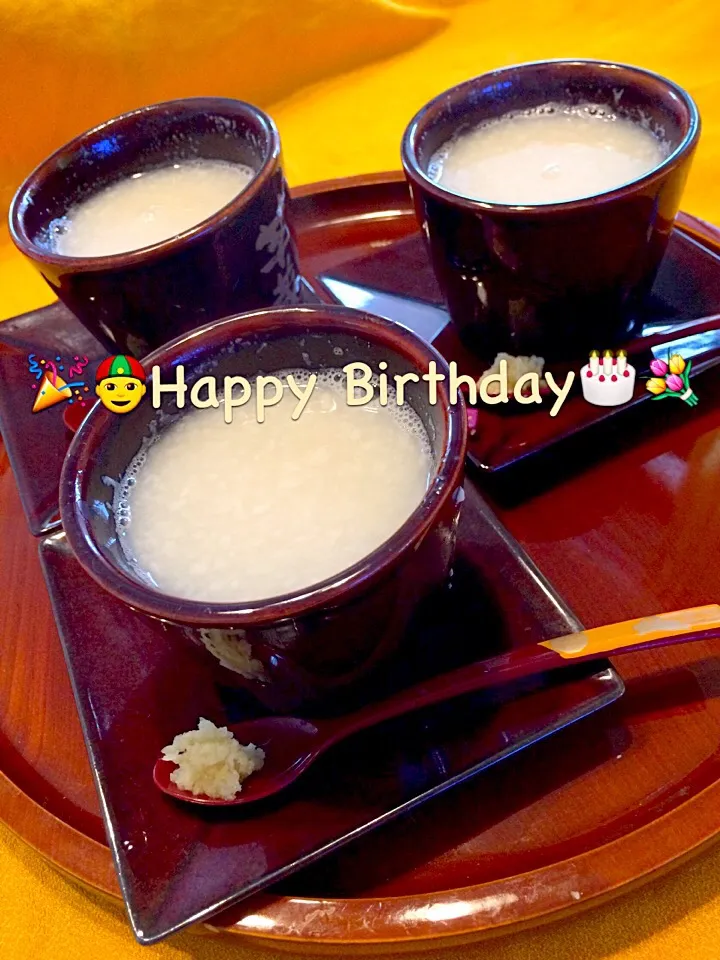 Snapdishの料理写真:真希ちゃんの  うちの麹甘酒（自家製甘麹）🎂🎉|まるまさん