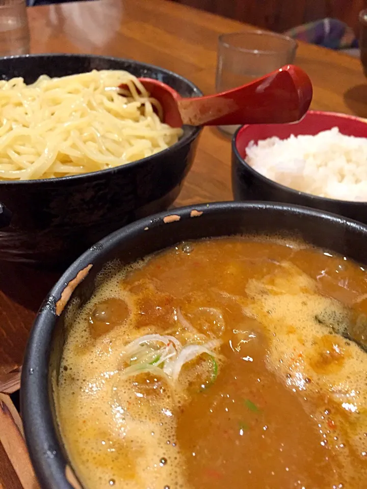 Snapdishの料理写真:あんびしゃす花 辛旨濃厚つけ麺|Gashiさん