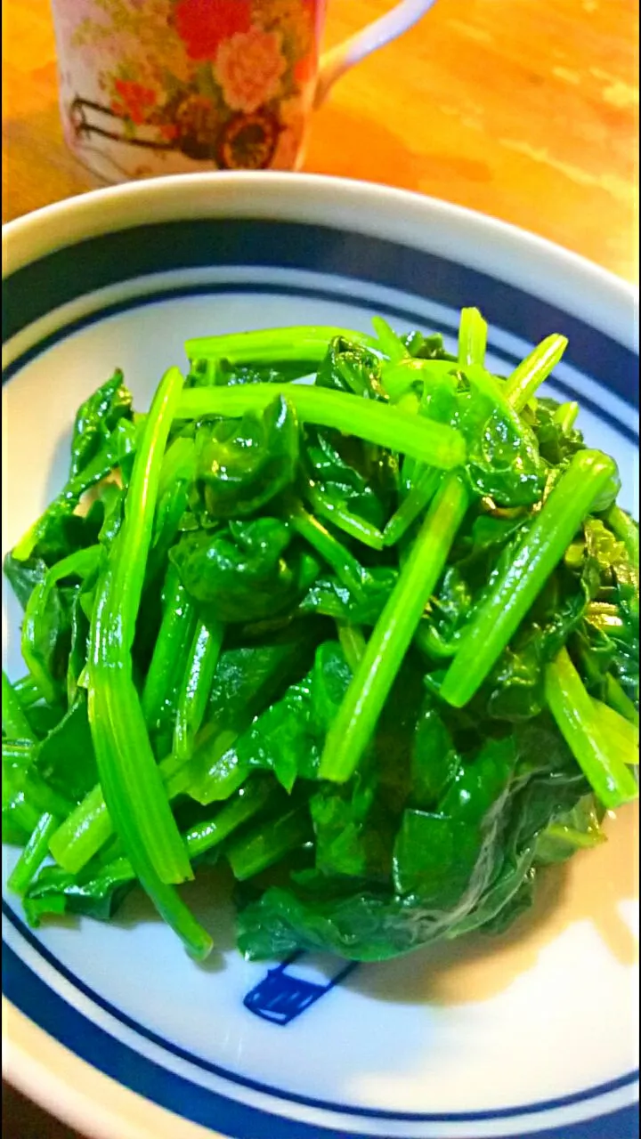 ほうれん草のピリ辛炒め🌿
柚子七味＆胡麻油で、風味よく💞|メイメイda.さん