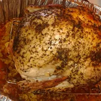 Snapdishの料理写真:Fresh herb roasted turkey|Brielle Bentonさん