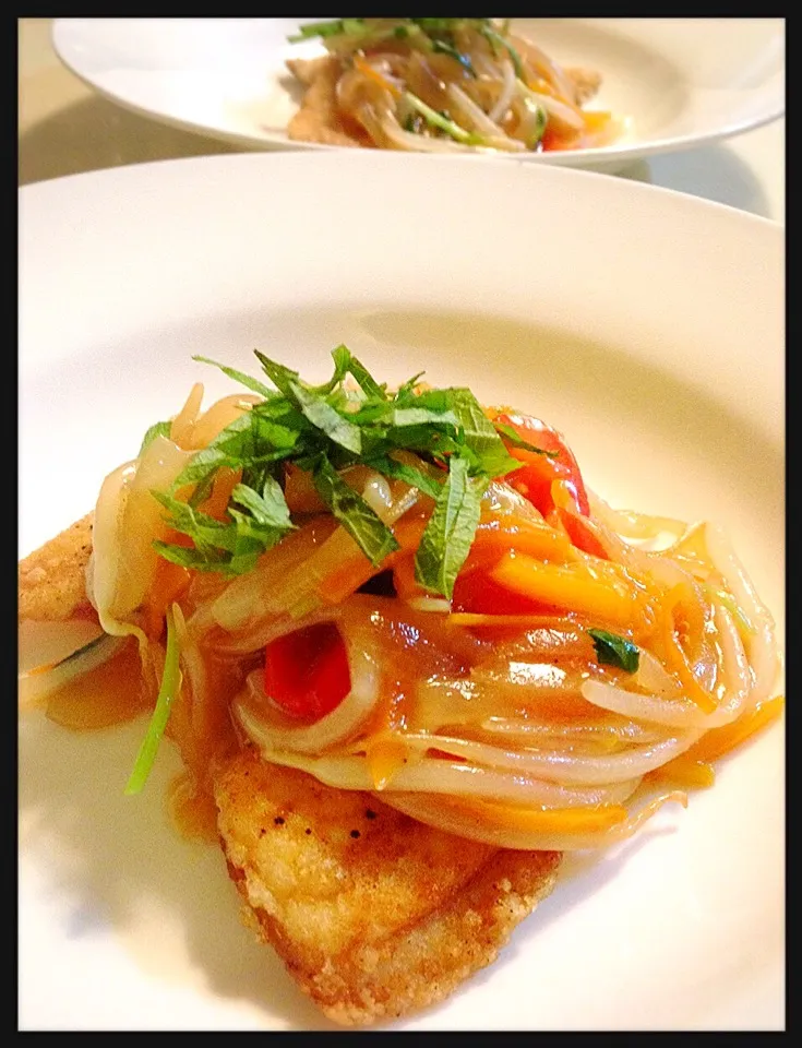 カレイの野菜あんかけ。Fried Flounder, dressed with thick starchy Vegetable Sauce|toyamadaさん