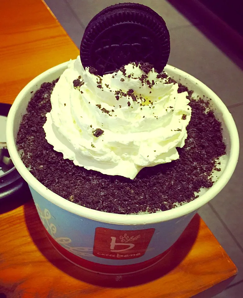 Bingsu - Korean dessert made of shaved ice with toppings - I just love this Cookies & Cream version|Phillis L Boedigheimerさん