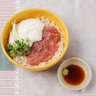 ごま和えまぐろの山かけ丼|ヤマサ醤油公式アカウントさん