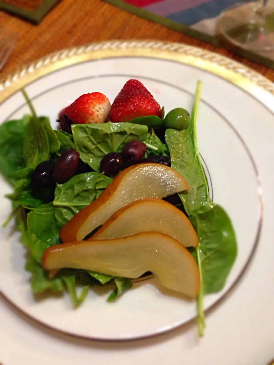 Spinach Salad with Pears and Olives|Joさん