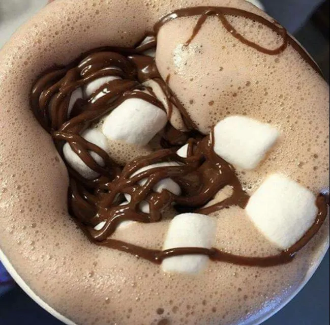 Hot Chocolate with Nutella|Daisy Sahertianさん