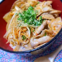 Snapdishの料理写真:11.26晩御飯
豚キムチ丼|ペコさん