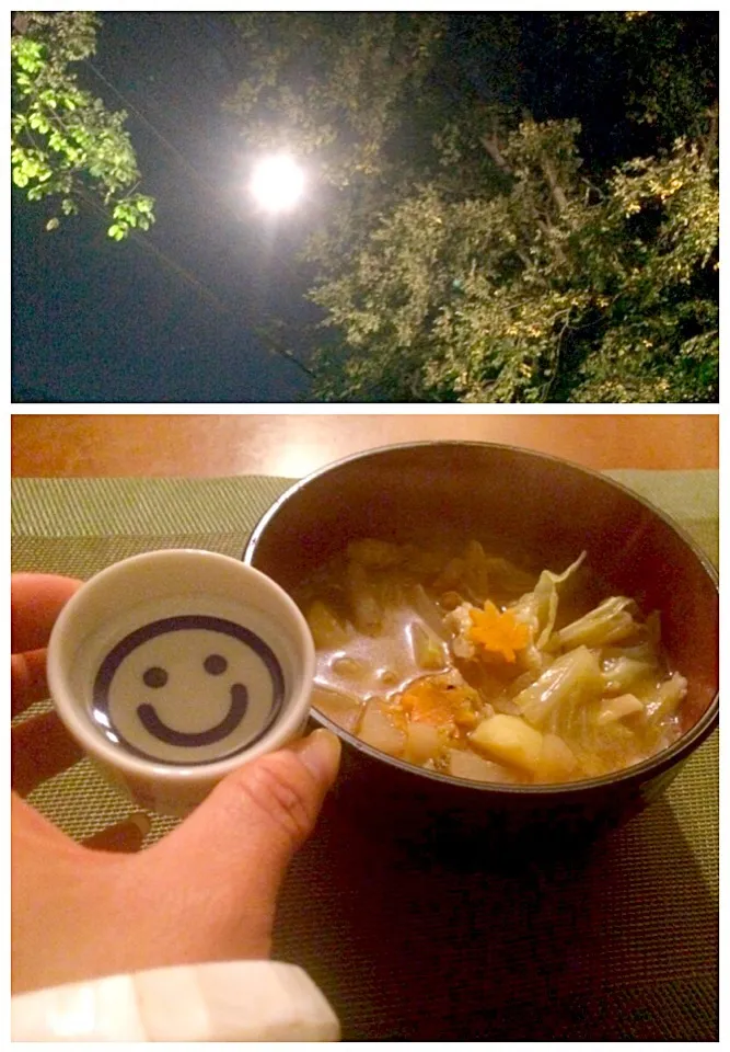 Snapdishの料理写真:Delicious miso soup w/pork& vegetables of cabbage heaping😍豪快❗山盛りｷｬﾍﾞﾂの絶品豚汁|🌈Ami🍻さん