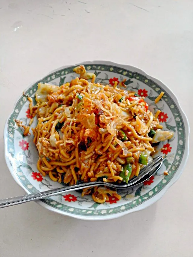 mie jowo goreng pak kadin jogja #kulinerjogja #jogjaculinary #jogjafood|Luthfi Indrayaniさん