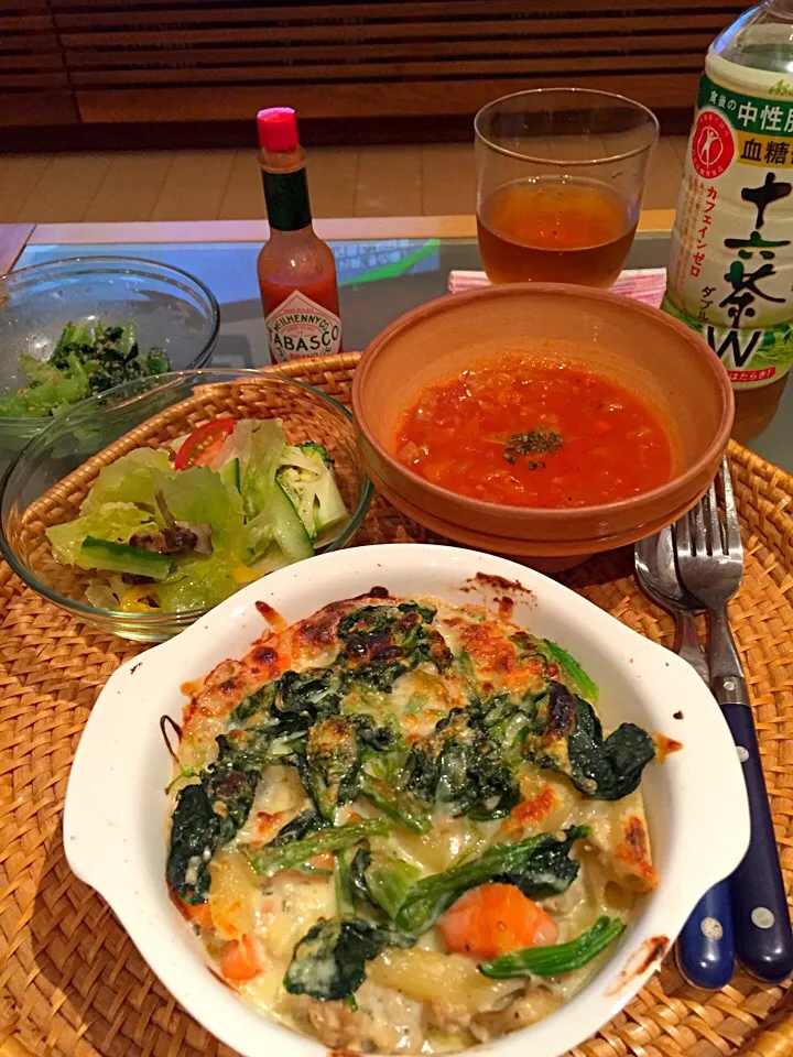 今夜はグラタン☆とスープ、残り物達で1人ご飯😋|Tomomi Booさん