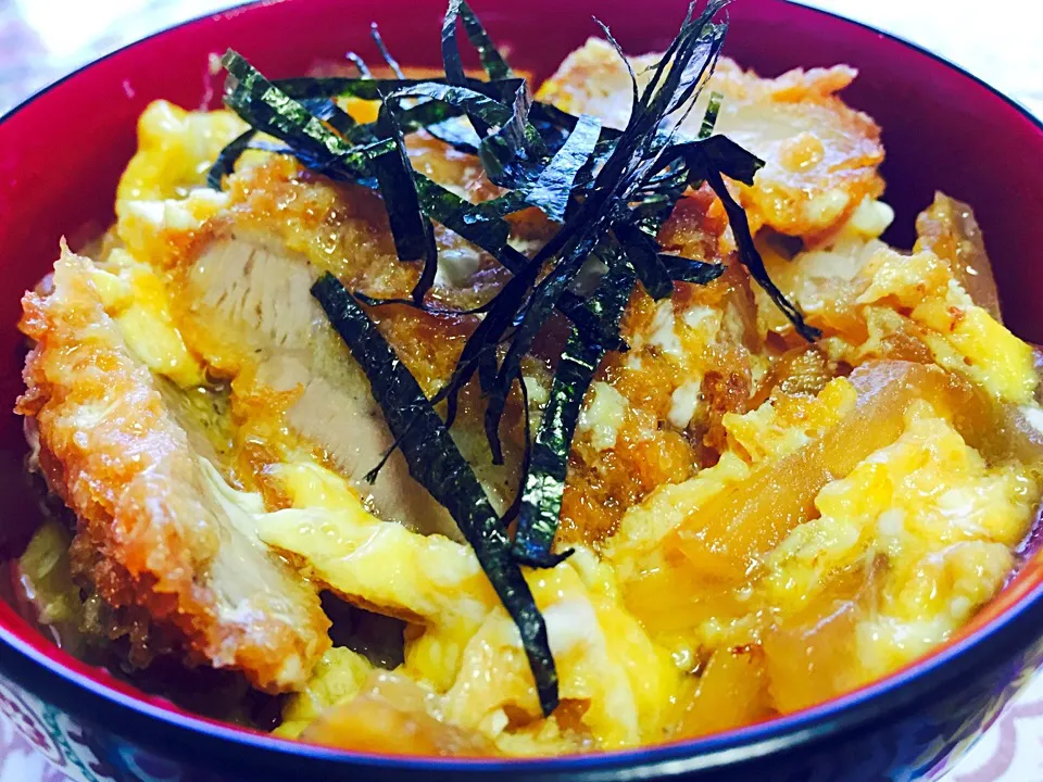 卵と〜ろとろのカツ丼😋😋😋|いしくん。（たまご王子🥚🐣🐥🐔）さん