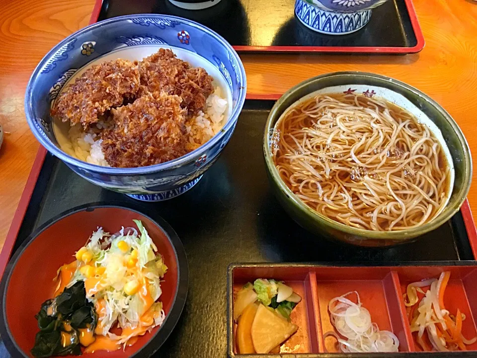 ソースカツ丼と温かいそば|chan mitsuさん