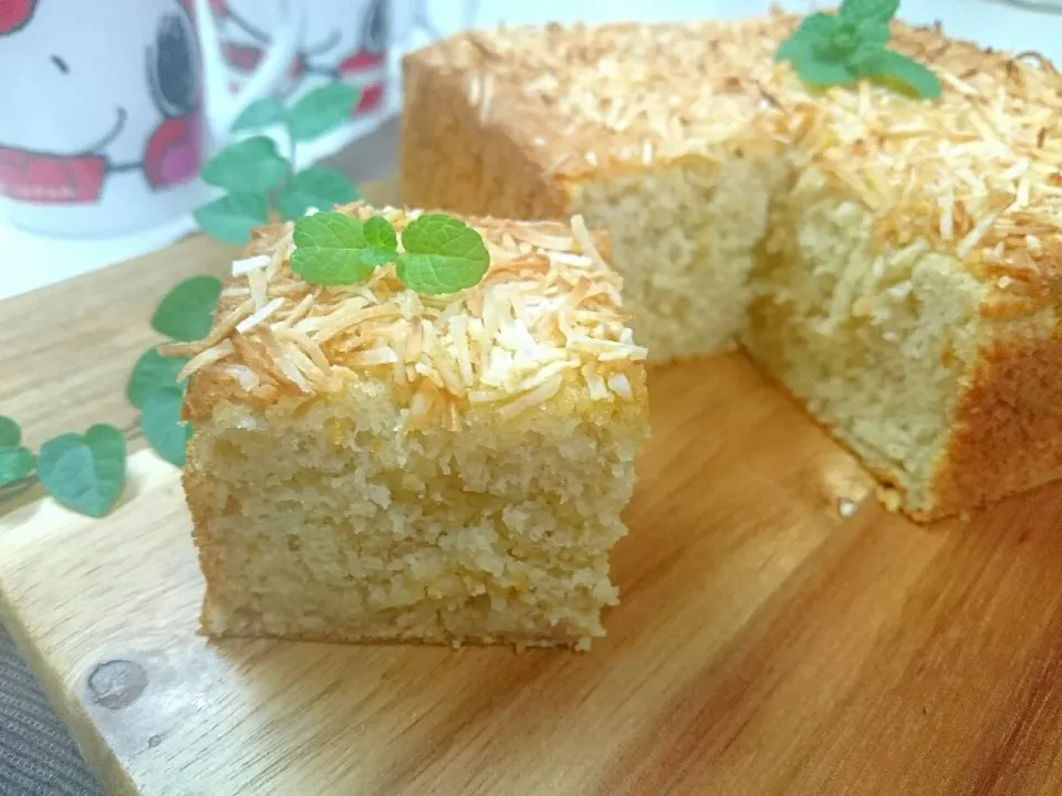 ハナたなさんのしっとりふんわりバナナケーキ
バター不足によりｺｺﾅｯﾂｵｲﾙ＆菜種油で、しっとりふわふわ～😋🎶|sakurakoさん