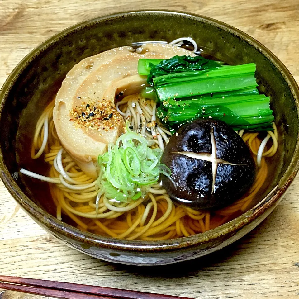 晩ごはんはひとりなのでお蕎麦。|エイコさん