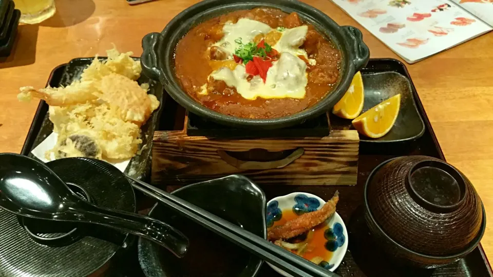 Bubbling cheesy curry karage set and tempura!|Douglas Stevensonさん