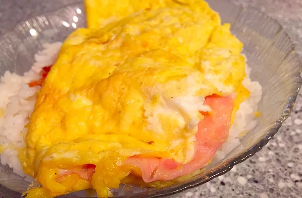 Ham Omelette on rice :D|KHaylee09さん