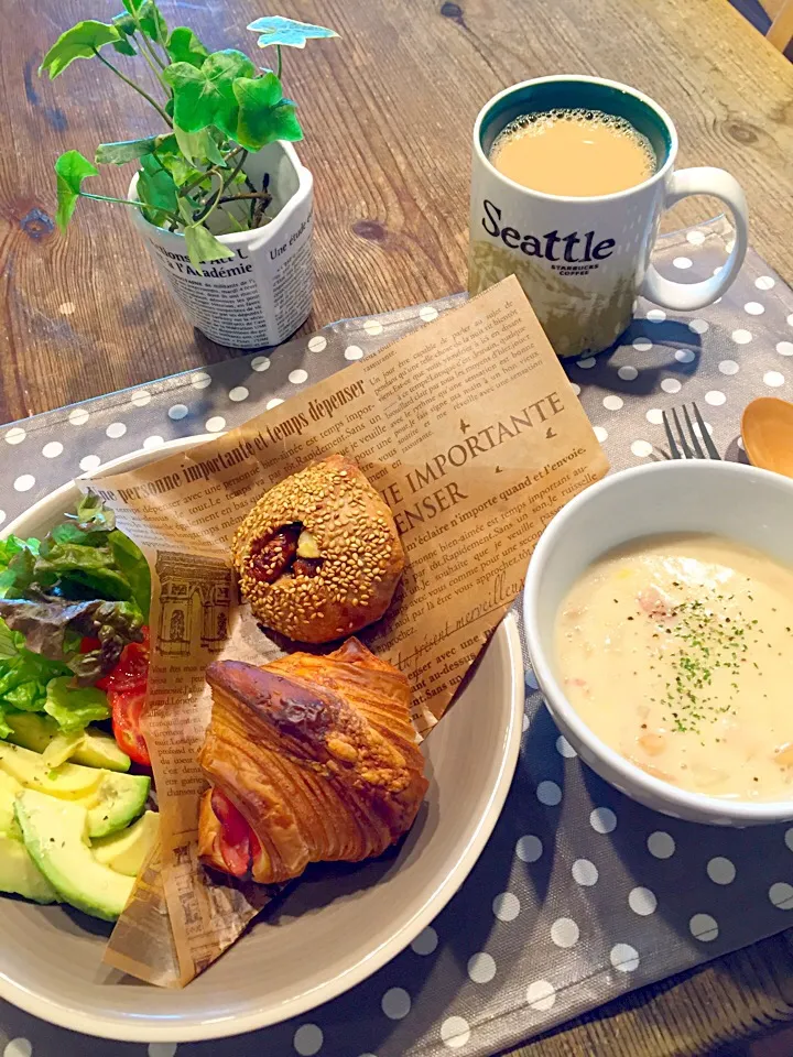 休日ブランチ🍞☕️🍃|まみりんごさん