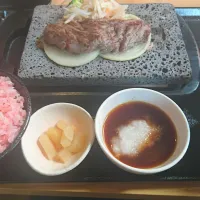 石焼きステーキランチ|山内美佳さん