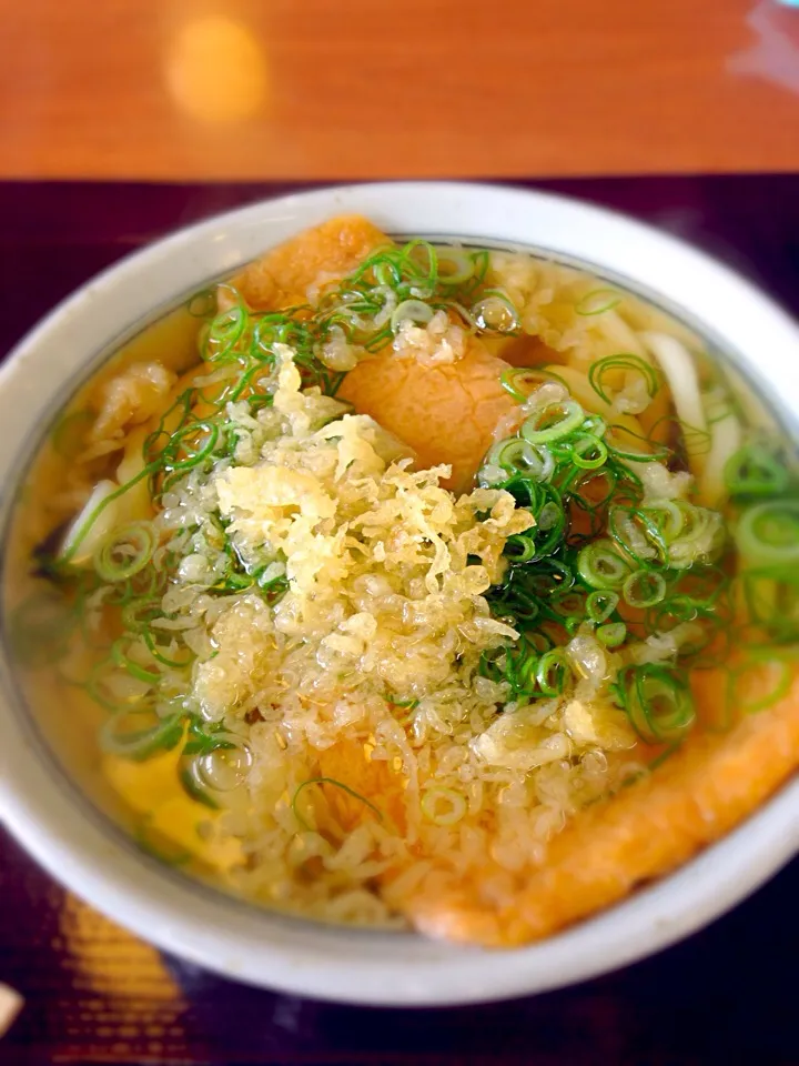 香の川製麺、きつねうどん🍲|しのてらさん