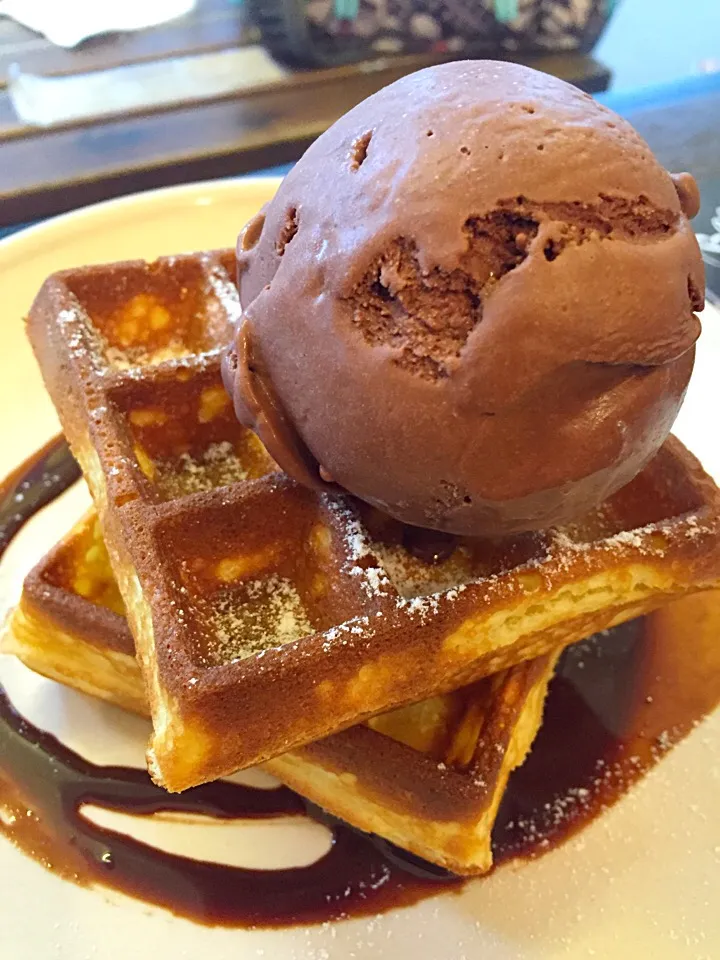 waffles with ice cream|hweeyhさん