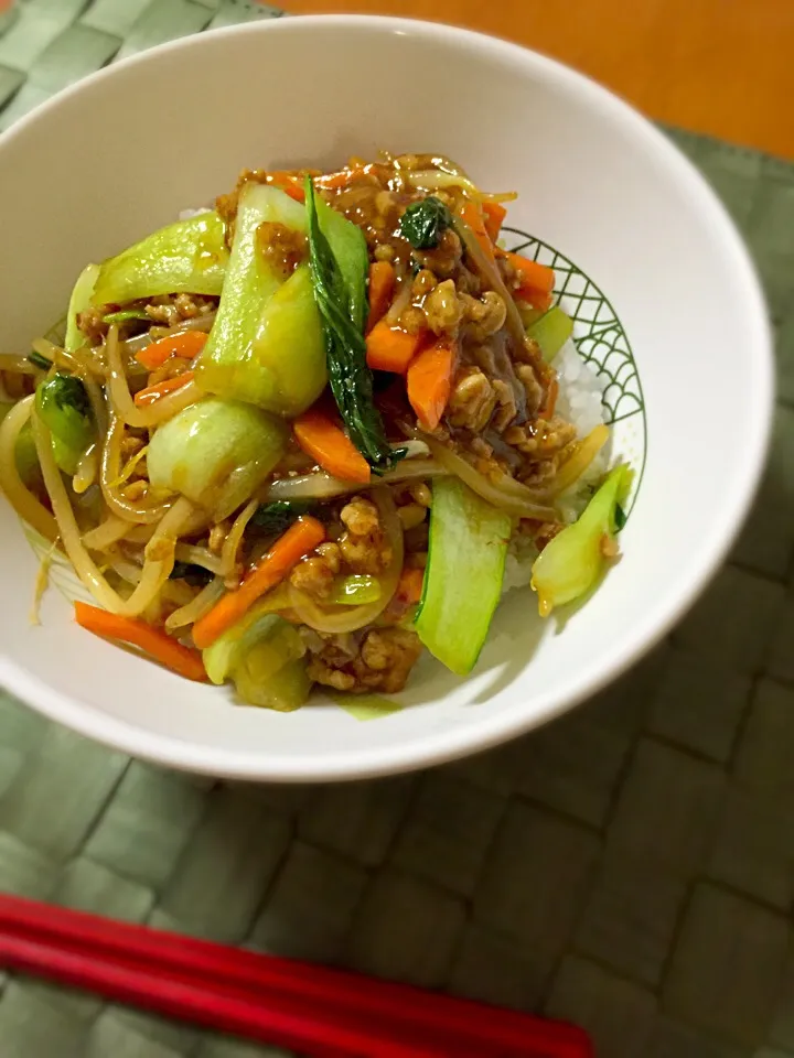 Snapdishの料理写真:ちんげん菜とひき肉の中華丼|Kei  Nakazawaさん