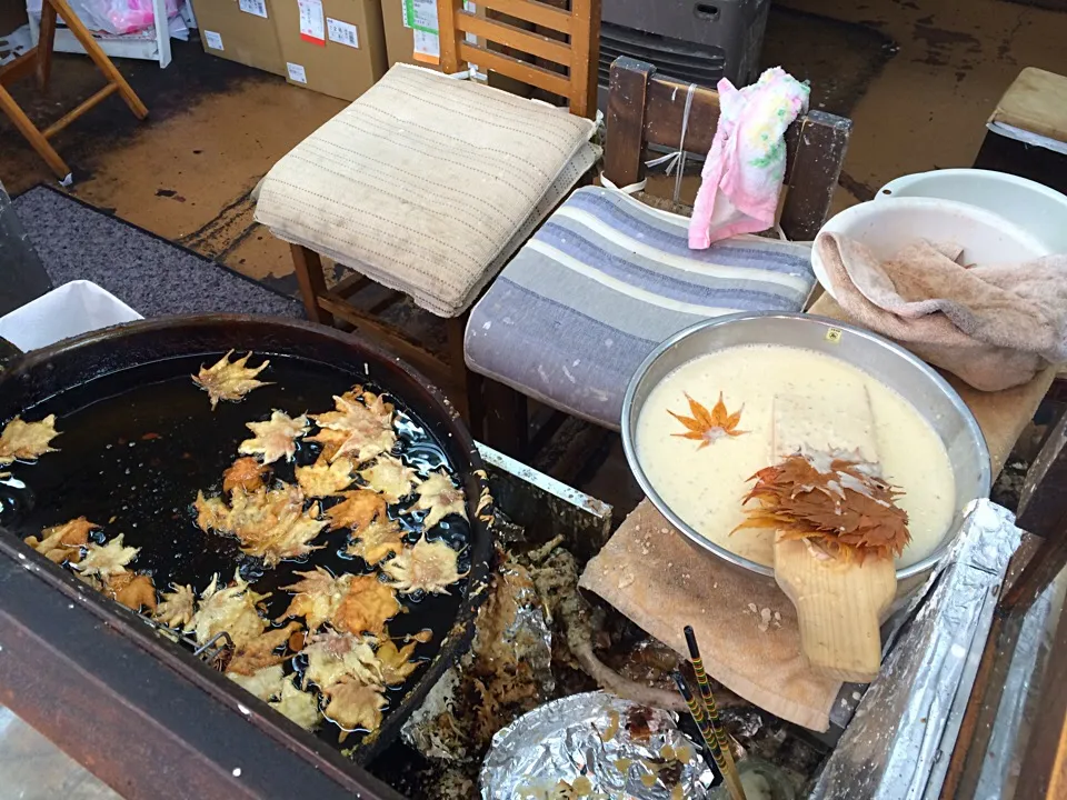 Deepfried pickled maple leaves @ Minoh|Ong Sor Fernさん