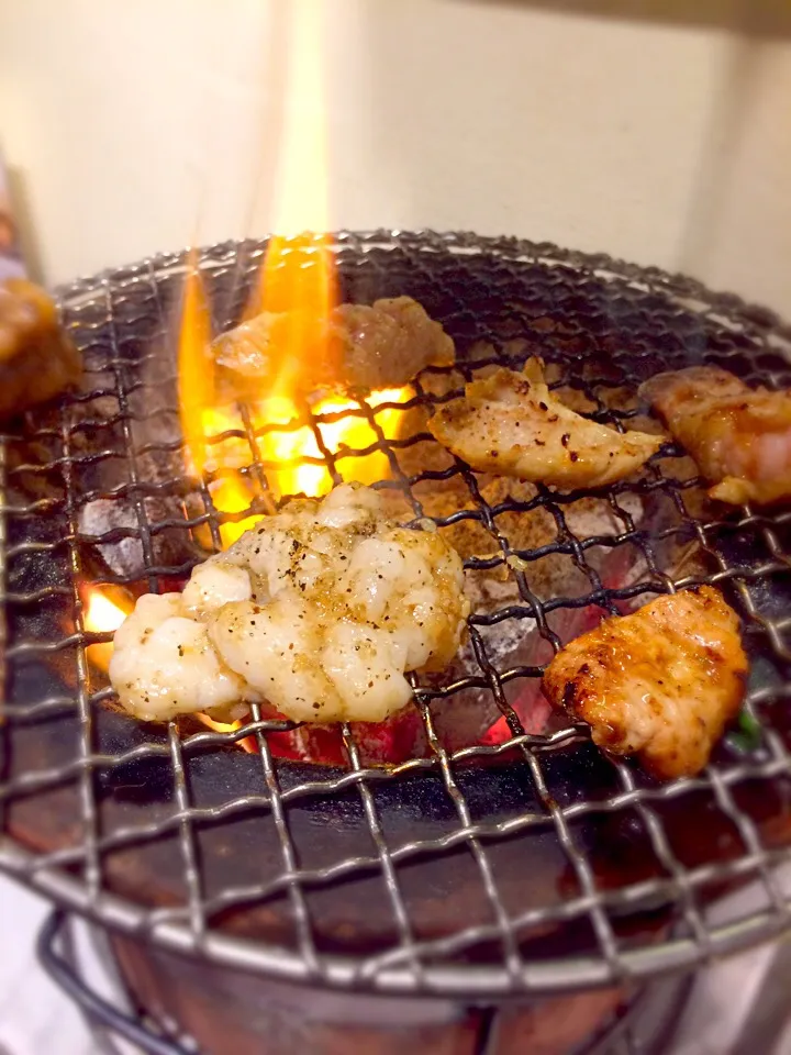 いい肉の日！！という事で親友とサシで焼肉！！ホルモン最高〜😆😆😆😆😆|さらば広島の長きまつげ(東京なう)さん