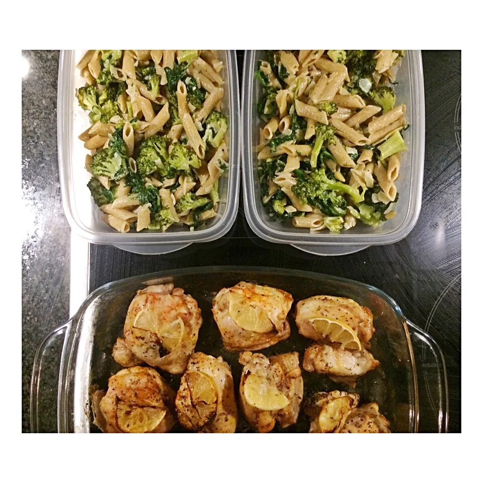 Whole wheat penne with broccoli, spinach, Parmesan & Lemon chicken|anoeschka hiralalさん