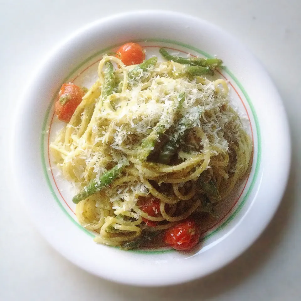 インゲンとトマトのジェノベーゼパスタ。|ヘイオークボさん