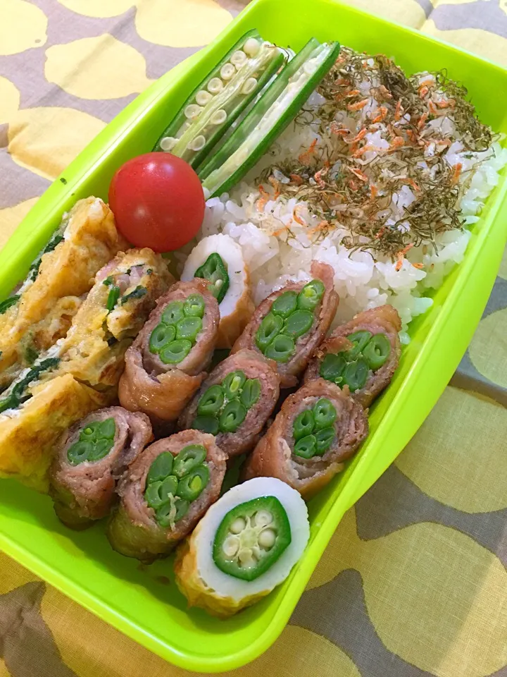 Snapdishの料理写真:2015.11.30中３男子肉巻き
まちがい探し弁当(　˙༥˙　)♡|mari-pさん