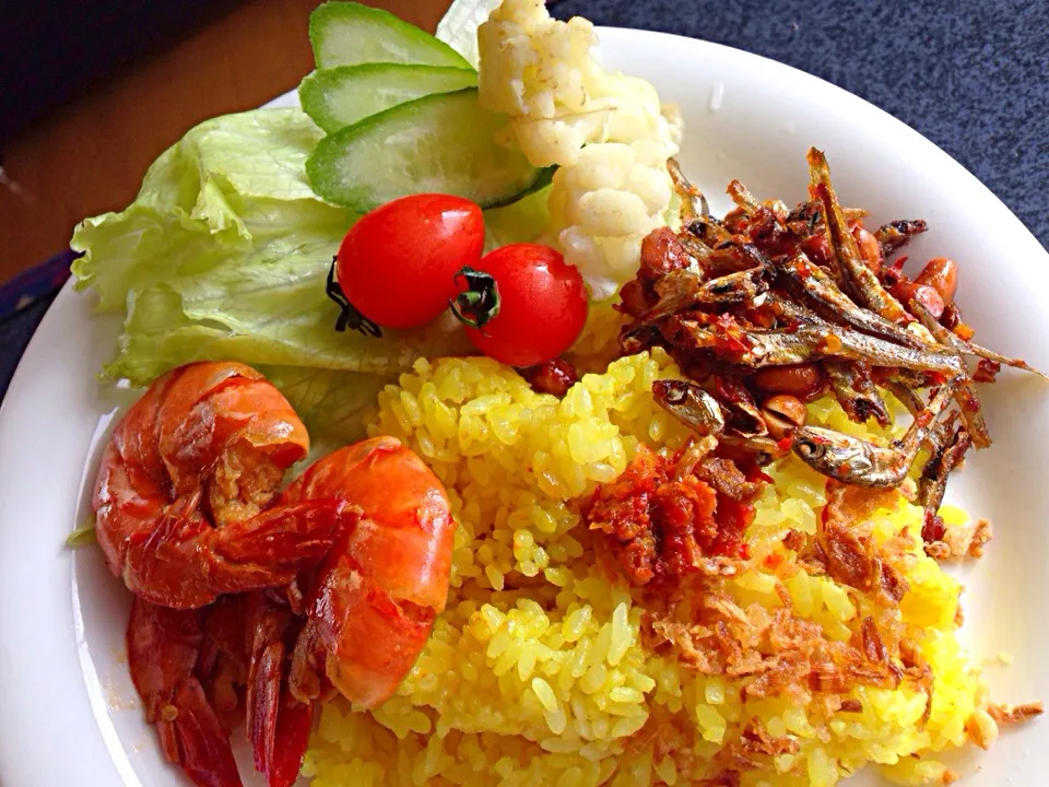 Indonesian Nasi Kuning|viviさん