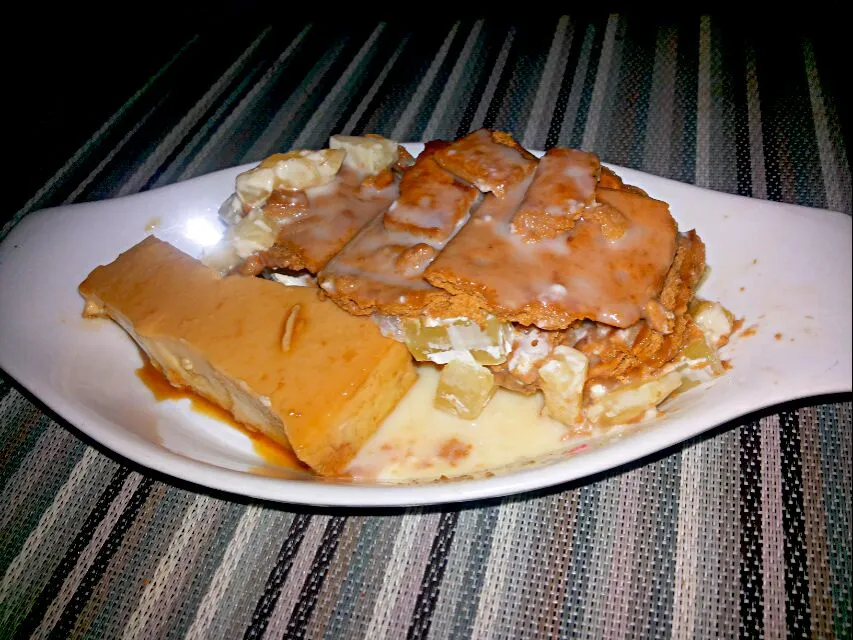 Cocktail Grahams and Leche Flan
Prepared by my wife :*|Jeriel Burdeosさん