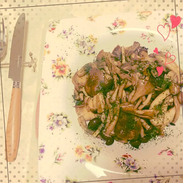 咲きちゃんさんの料理 きのこのこのこバルサミコ🍄|桜央里さん