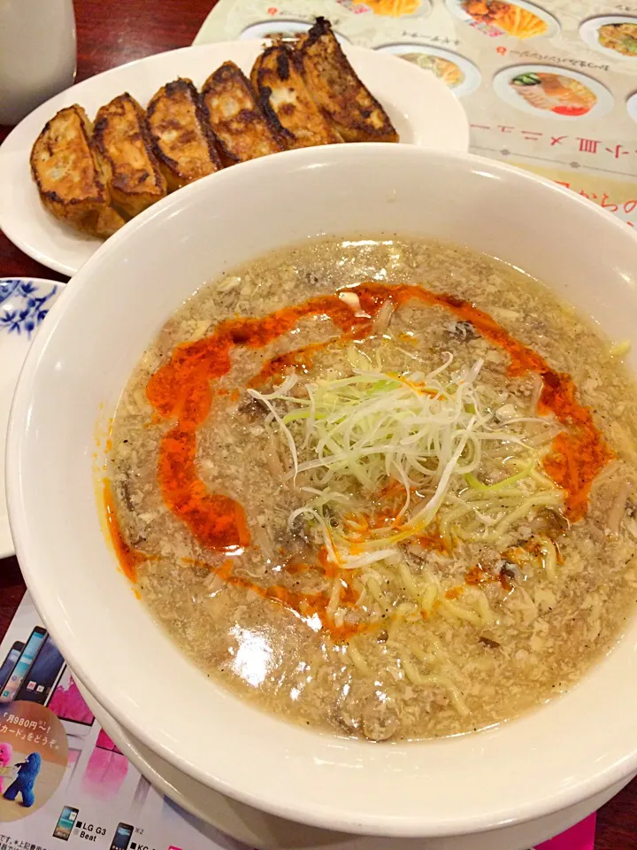 バーミヤン 酸辣湯麺 &餃子|kattobiさん