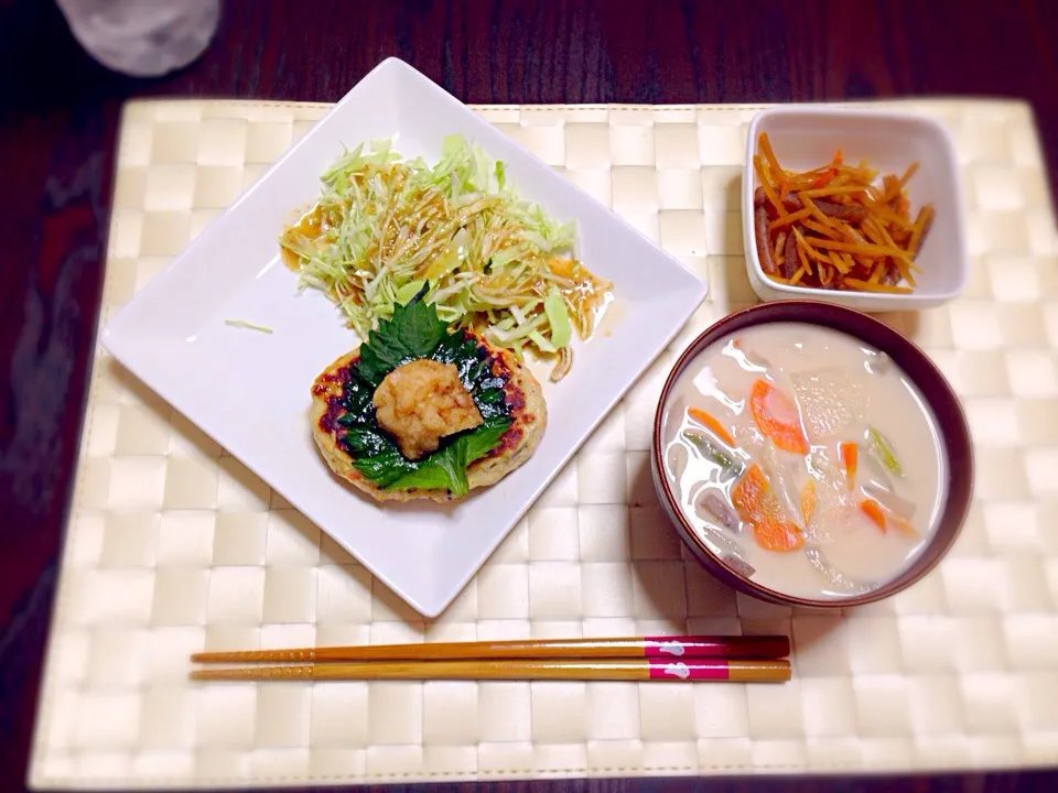 豆腐ハンバーグ、粕汁、きんぴらごぼう|しおりさん