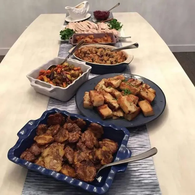 Happy American Thanksgiving. 
Sous Vide Turkey Breast
Crispy Turkey Skin
Stuffing
Roasted Vegetables
Thomas Keller's Potato Pave
Roasted Smashed Potatoes
Loads |CHUENCHAIさん