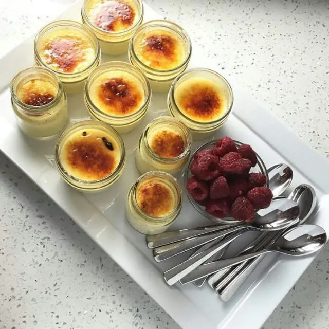 Snapdishの料理写真:Finished off with Sous Vide Vanilla Bean Crème Brulee|CHUENCHAIさん