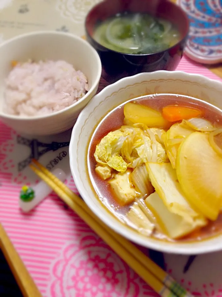 Snapdishの料理写真:11/30 焼肉のタレで野菜&豆腐蒸し|kykyさん