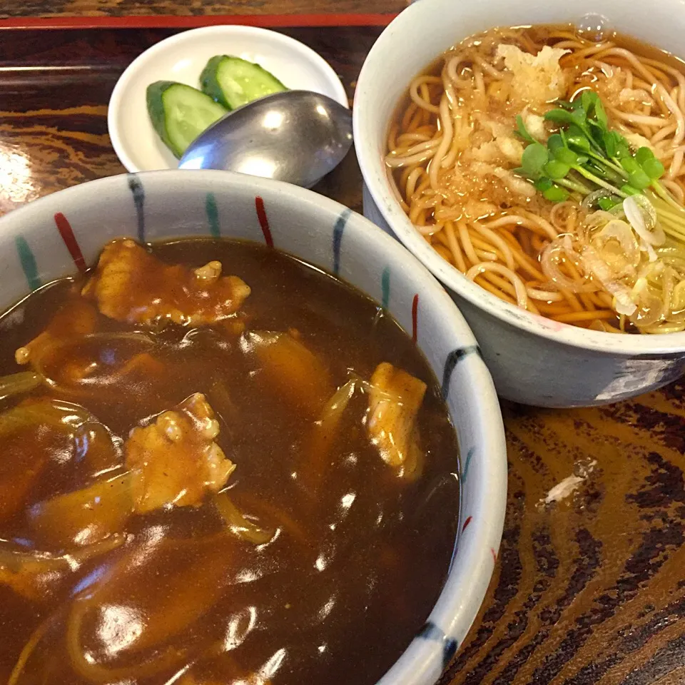 カレー丼とたぬきそばのセット@泰明庵(銀座)|塩豚骨さん