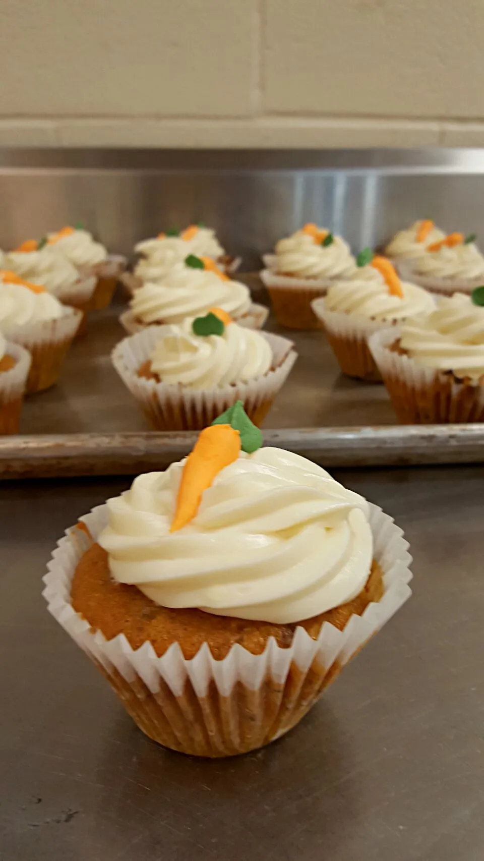 Snapdishの料理写真:Carrot cupcakes|Zachary Portolanoさん