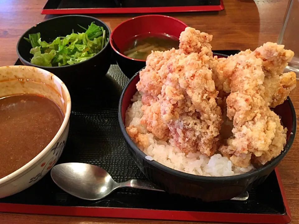 ひたなかなたの唐揚げカレー@立川|Yasuhiro Koikeさん