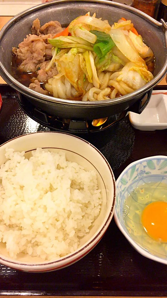 牛すき鍋定食|るみおんさん