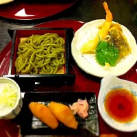 Snapdishの料理写真:伊勢神宮行く前にそば|ぽっつぁんさん