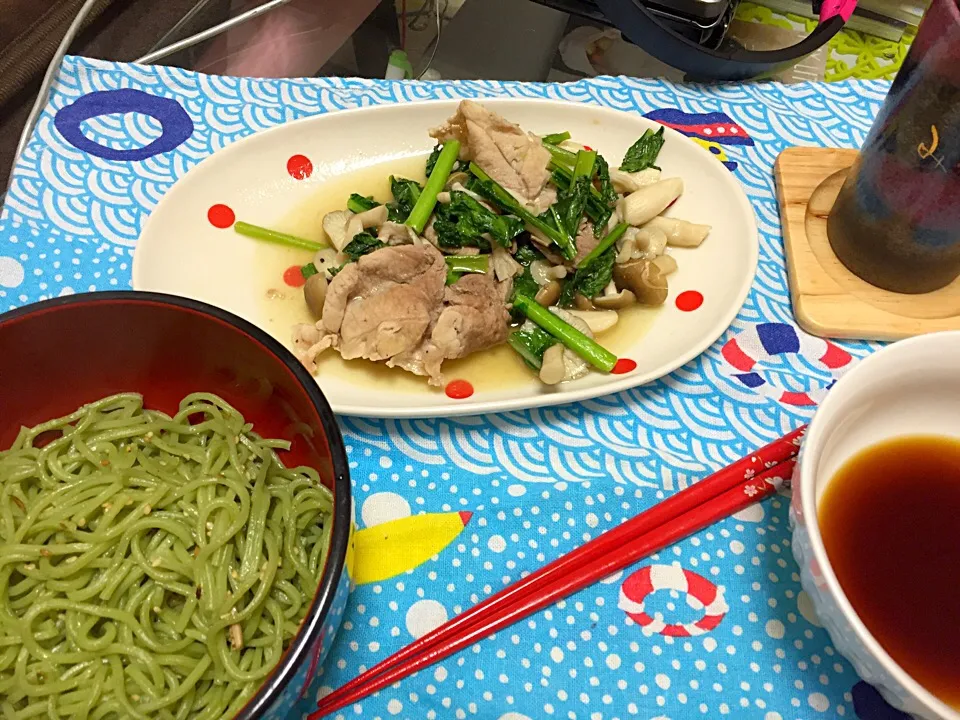 Snapdishの料理写真:野菜いためと瓦そば|みあさん