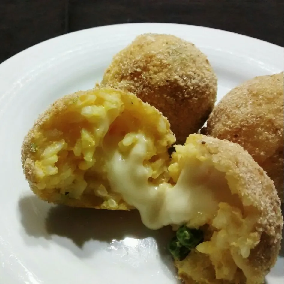 Arancini al forno (ライスコロッケ 揚げてないよ)|小鍋 (pentolina)さん