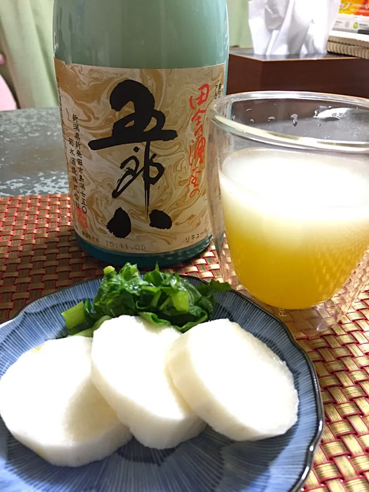 長芋のぬか漬けと五郎八🍹|まるいのさん