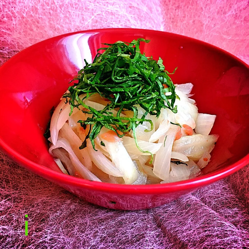 玉ねぎの梅肉和え 【Steamed onion dressed w/ plum paste】|izoomさん