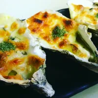 Snapdishの料理写真:牡蠣のオイルチーズ焼き|Shyujiさん